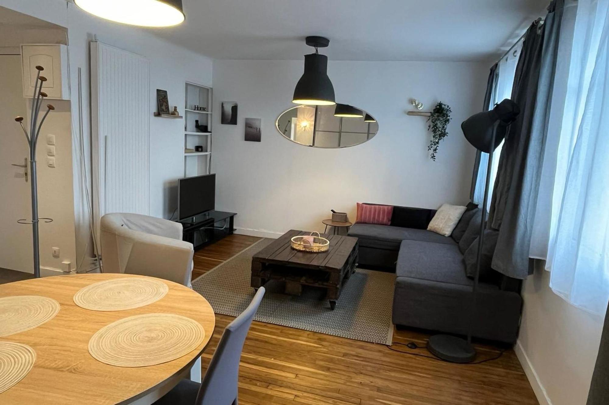 Charming Cozy Nest In Nantes Apartment Exterior foto